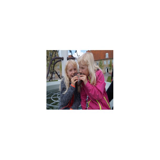 Hjerternes by Christiansfeld (E-bog) af Henri Nissen