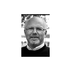 Strk nok til at vre svag - af Jens-Petter Jrgensen